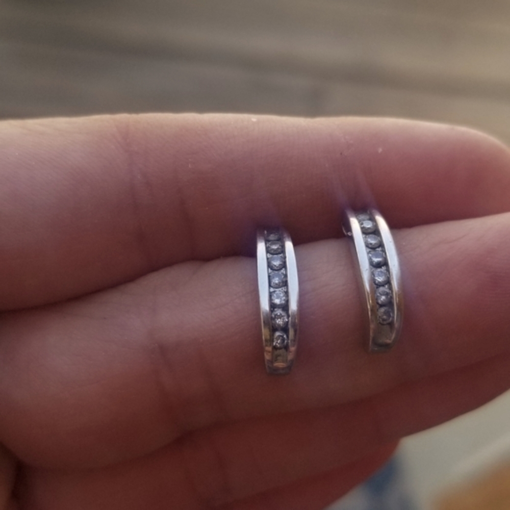 Real White Gold Earrings with Diamonds